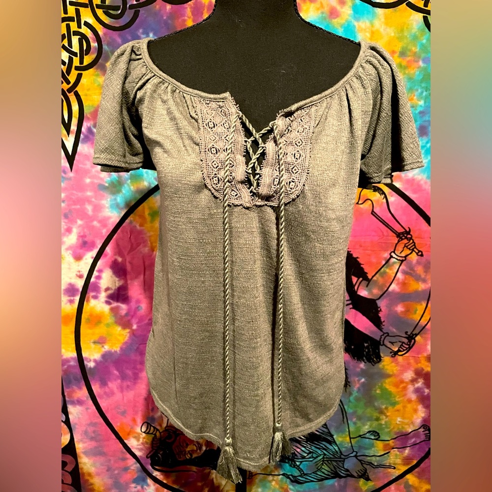 Boho lace front womens size x small t shirt